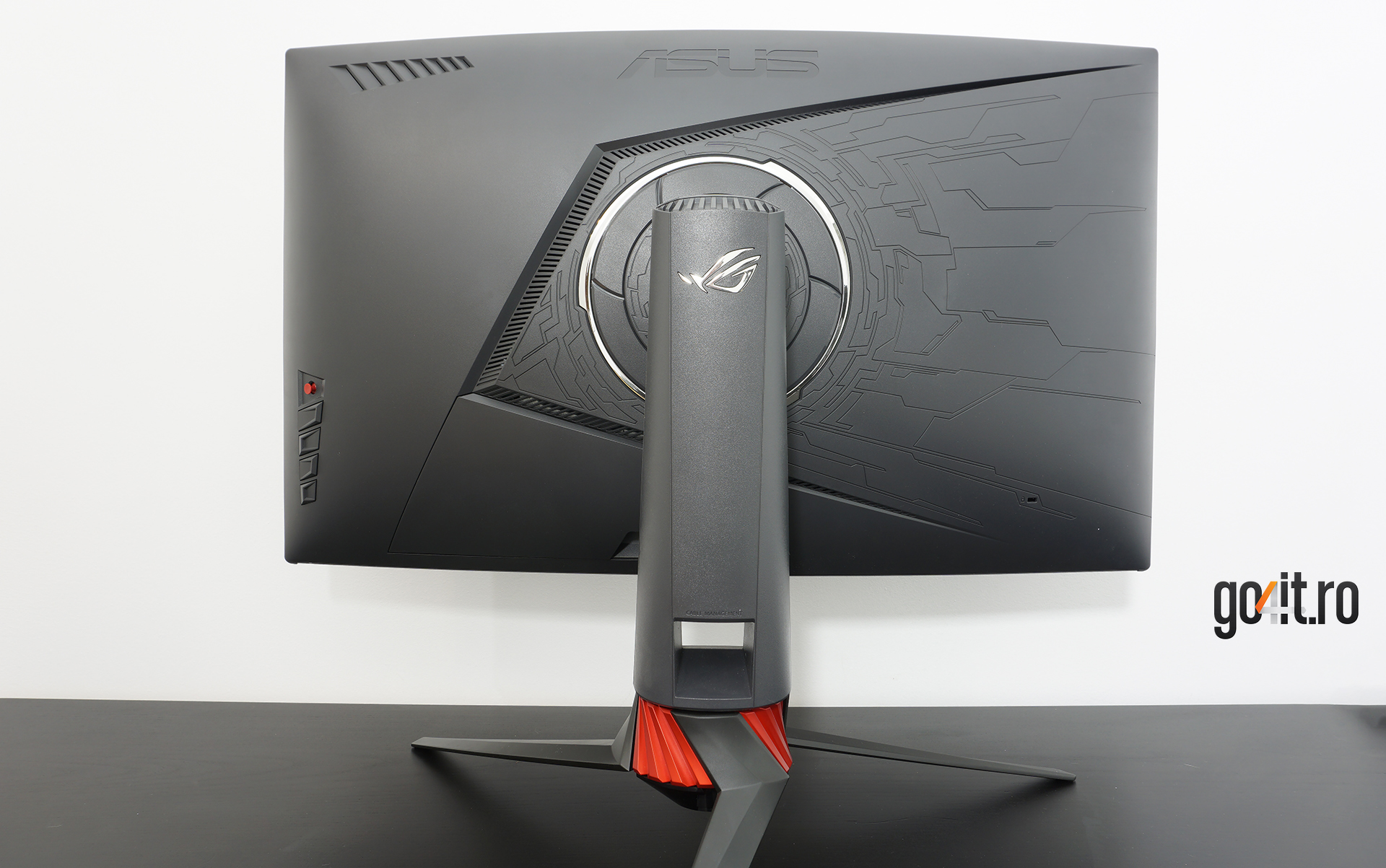 ASUS ROG Strix XG32VQ