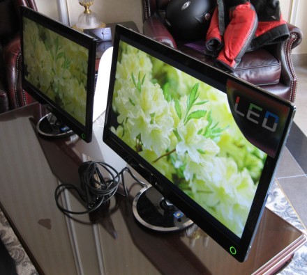 BenQ V2220 şi BenQ V920