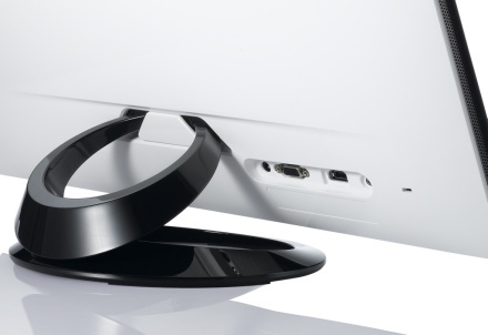 Asus ML248H - zona conectorilor
