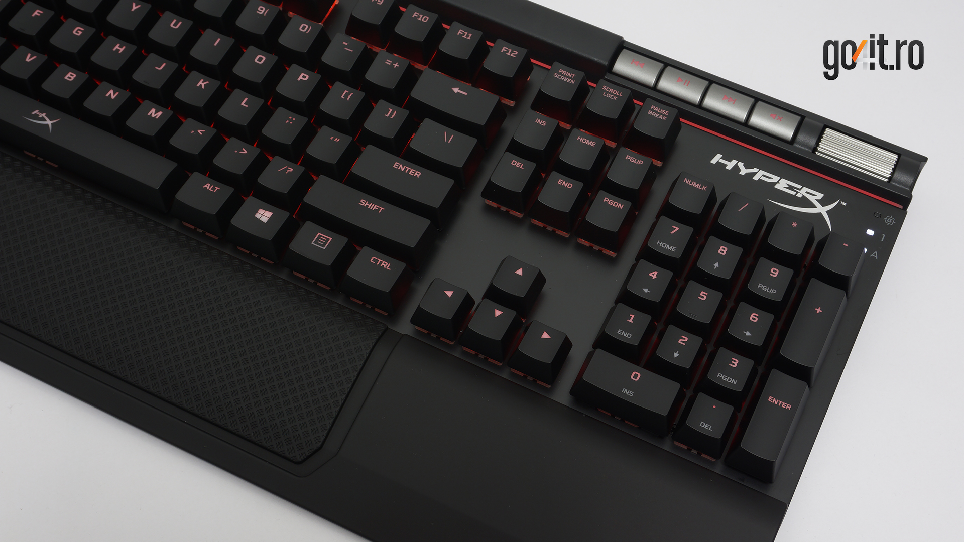 HyperX ALLOY Elite RGB (MX Red)