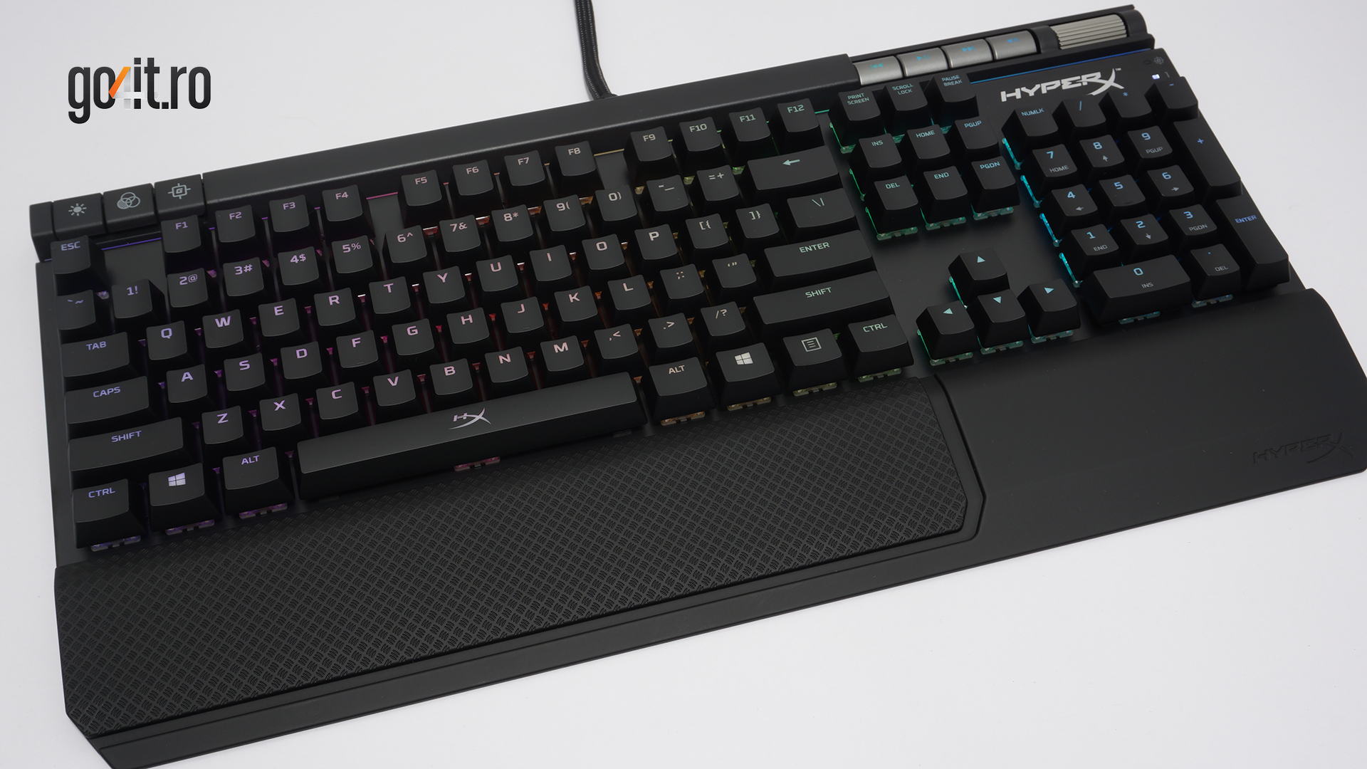 HyperX ALLOY Elite RGB (MX Red)