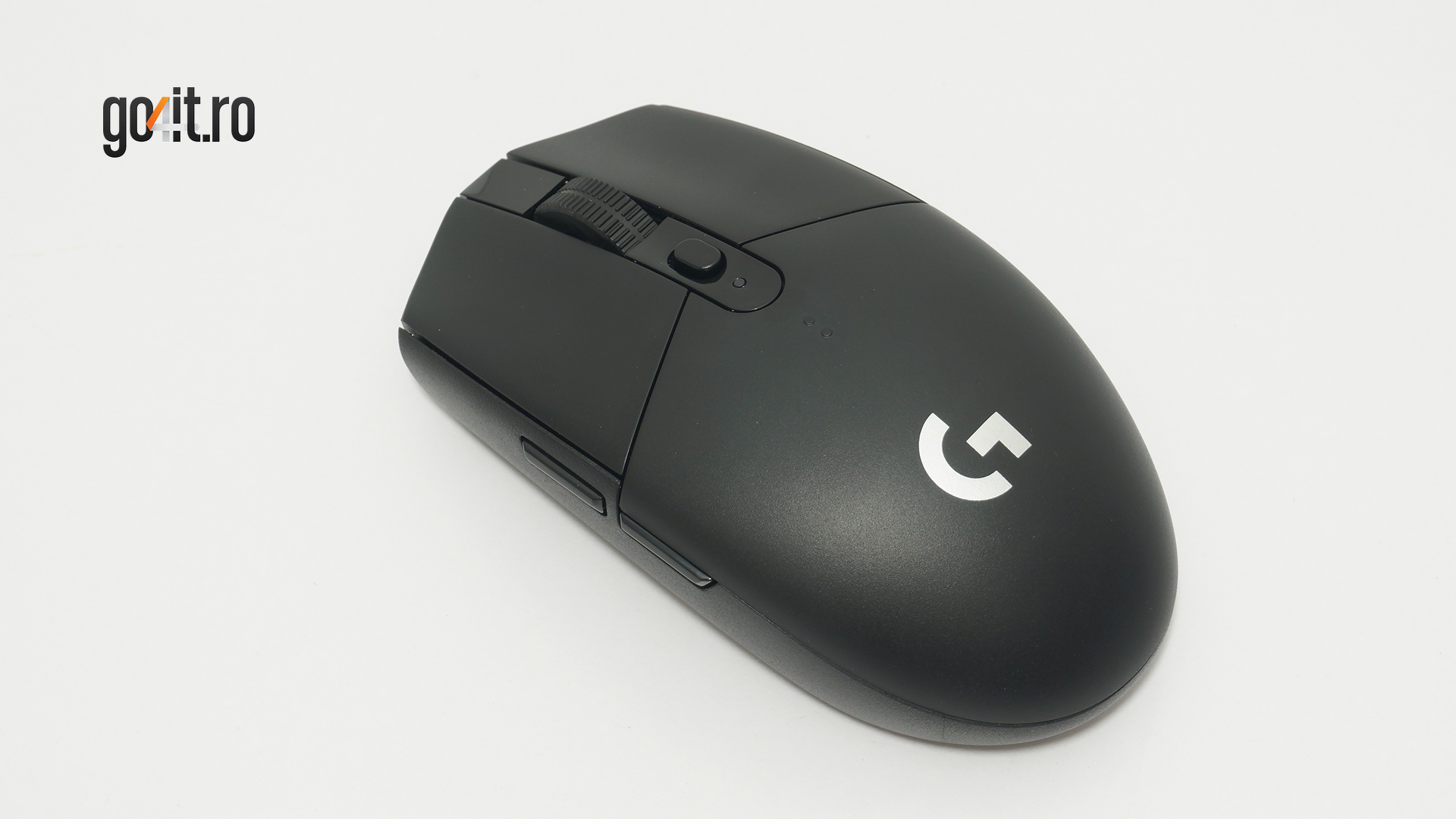 Logitech G305