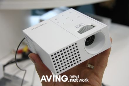 Foxconn PD-S2900 - un mini proiector de 381 g