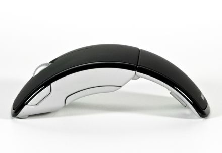 Microsoft Wireless Arc Mouse - un soricel pentru portabile