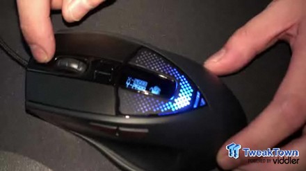 Cooler Master Storm Sentinel cu doi senzori laser de 5.000 DPI Cooler Master Storm Sentinel cu doi senzori laser de 5.000 DPI