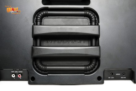 Subwoofer-ul este parţial protejat