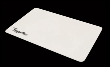 Razer Megasoma - mousepad din silicon fosforescent Razer Megasoma - mousepad din silicon fosforescent