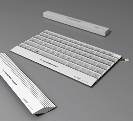 Tastatura împreună cu recevier-ul pe USB