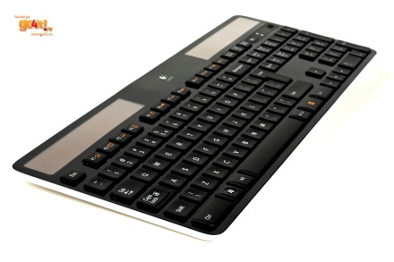 Logitech K750 nu a intrat încă pe piaţa din România