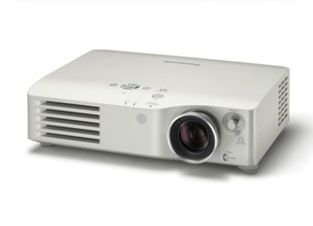 Proiector Panasonic PT-AX200E