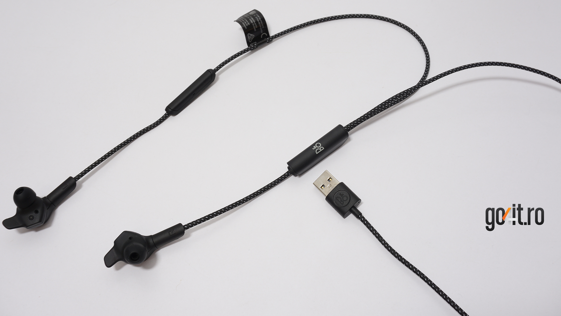 Bang & Olufsen Beoplay E6