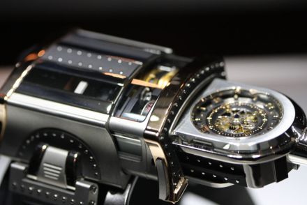 DeWitt WX-1 - mecanismul de culisare
