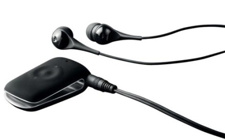 Jabra CLIPPER şi căştile din pachet Jabra CLIPPER şi căştile din pachet