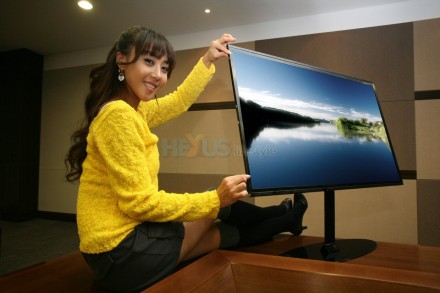 Un OLED TV flexibil tot de la Samsung Un OLED TV flexibil tot de la Samsung