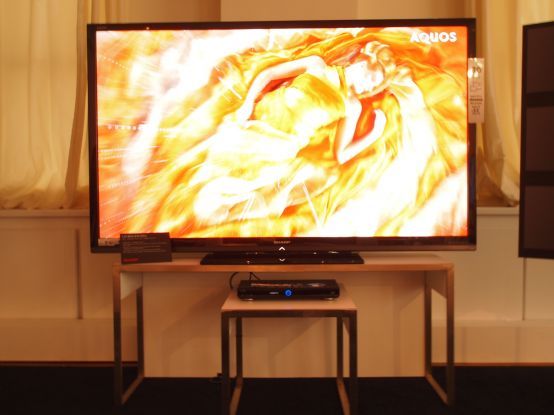 Sharp oferă un televizor LCD de 80 inch