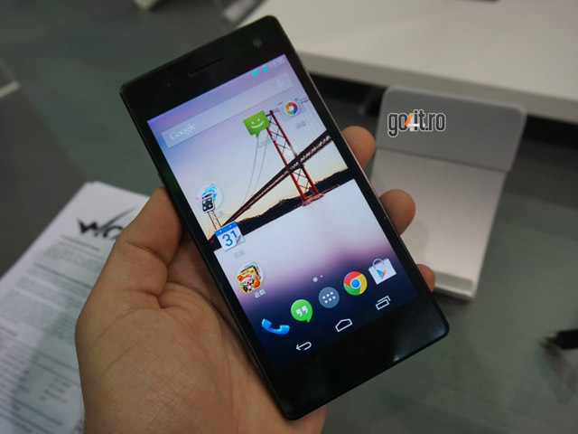 Smartphone-ul BungBungame Wolf la Computex 2014