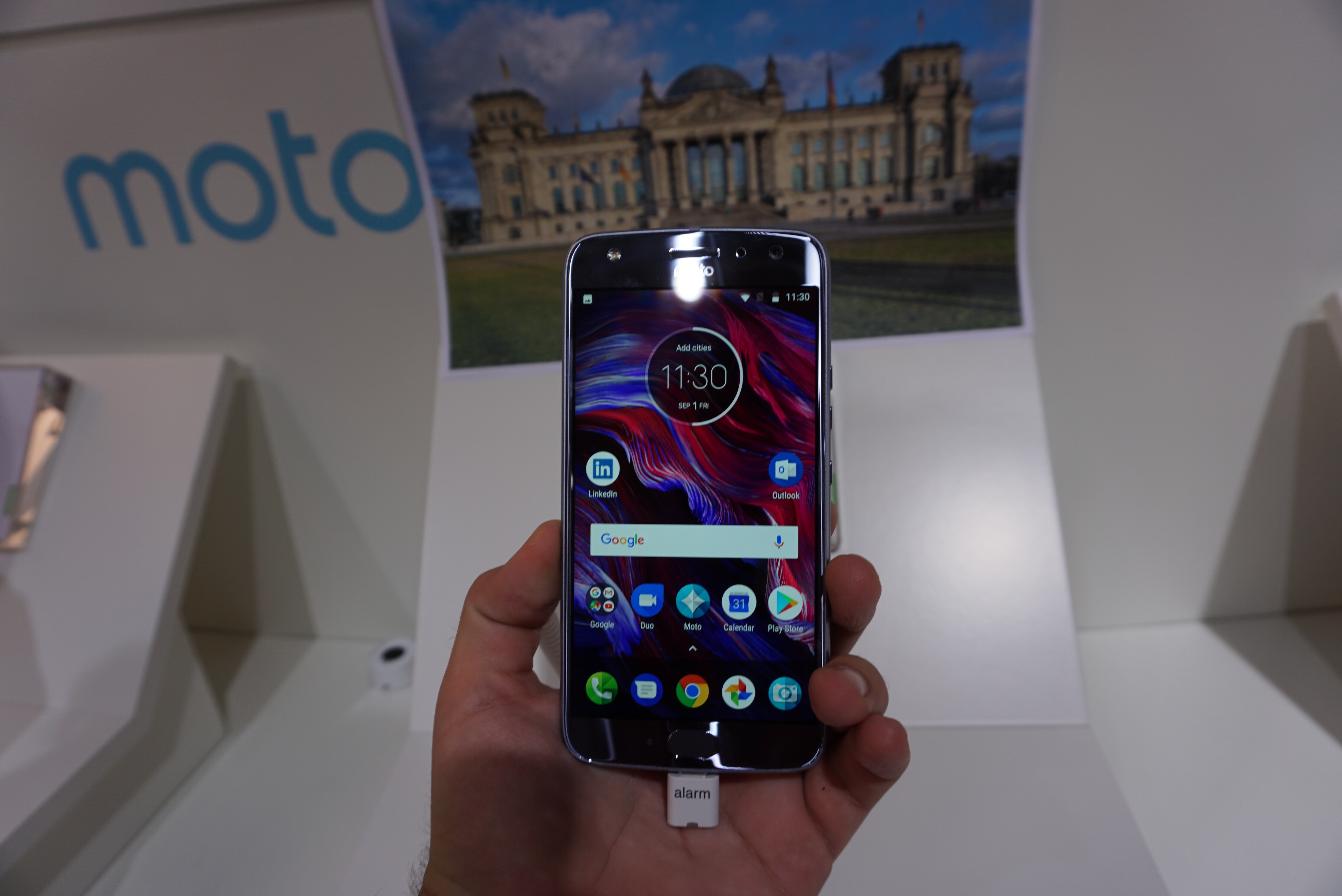Moto X4