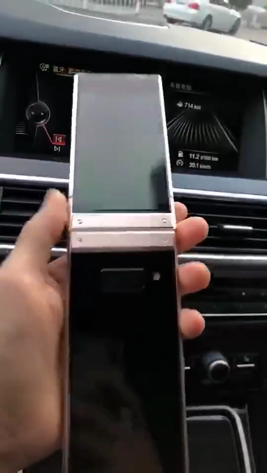 Samsung W2019
