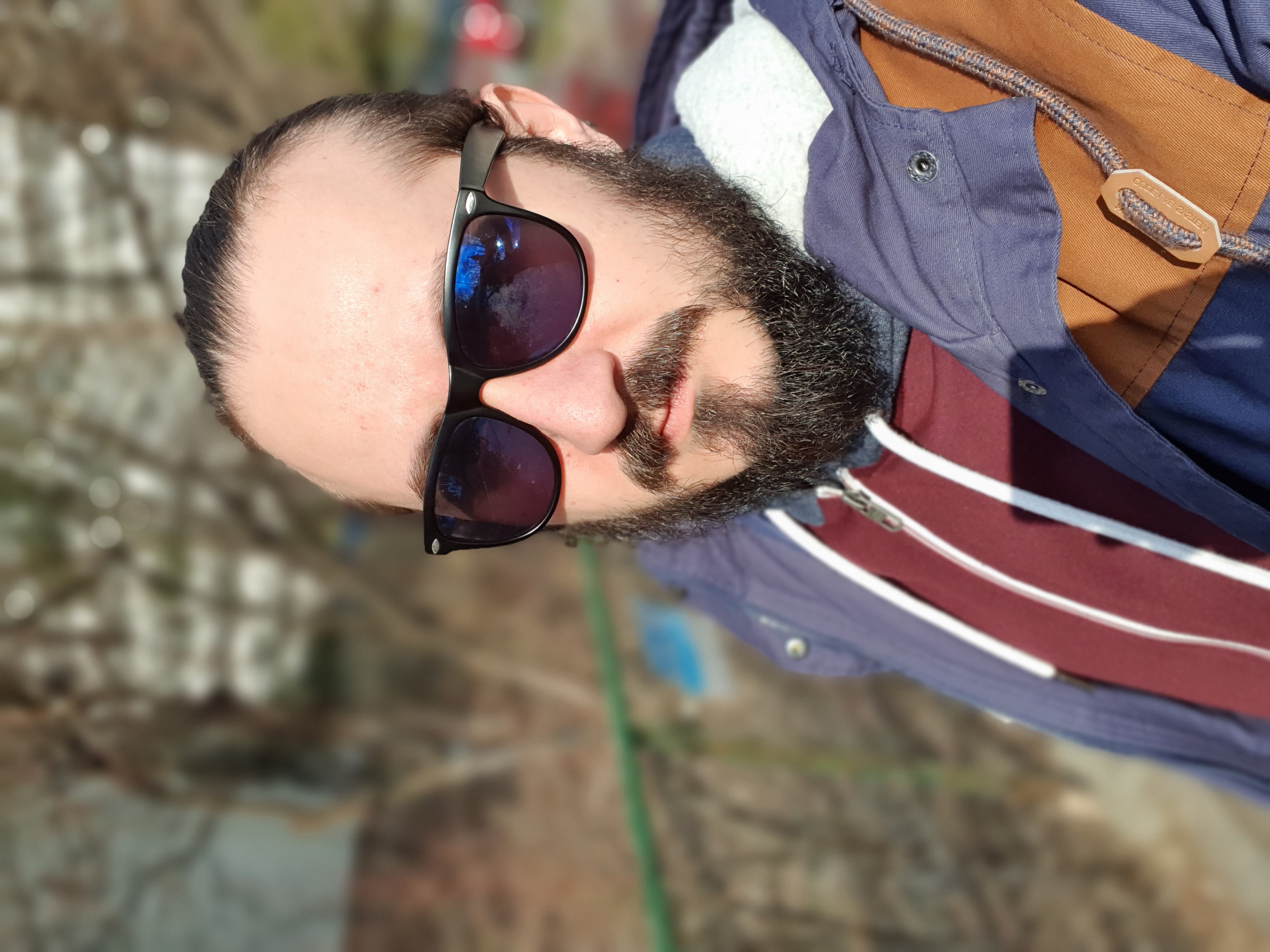 Samsung Galaxy S10+ - camera frontală