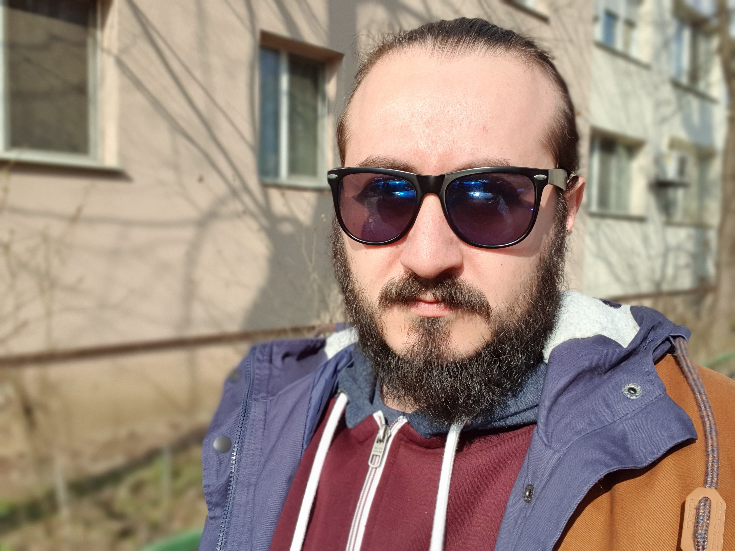 Samsung Galaxy S10+ - camera frontală