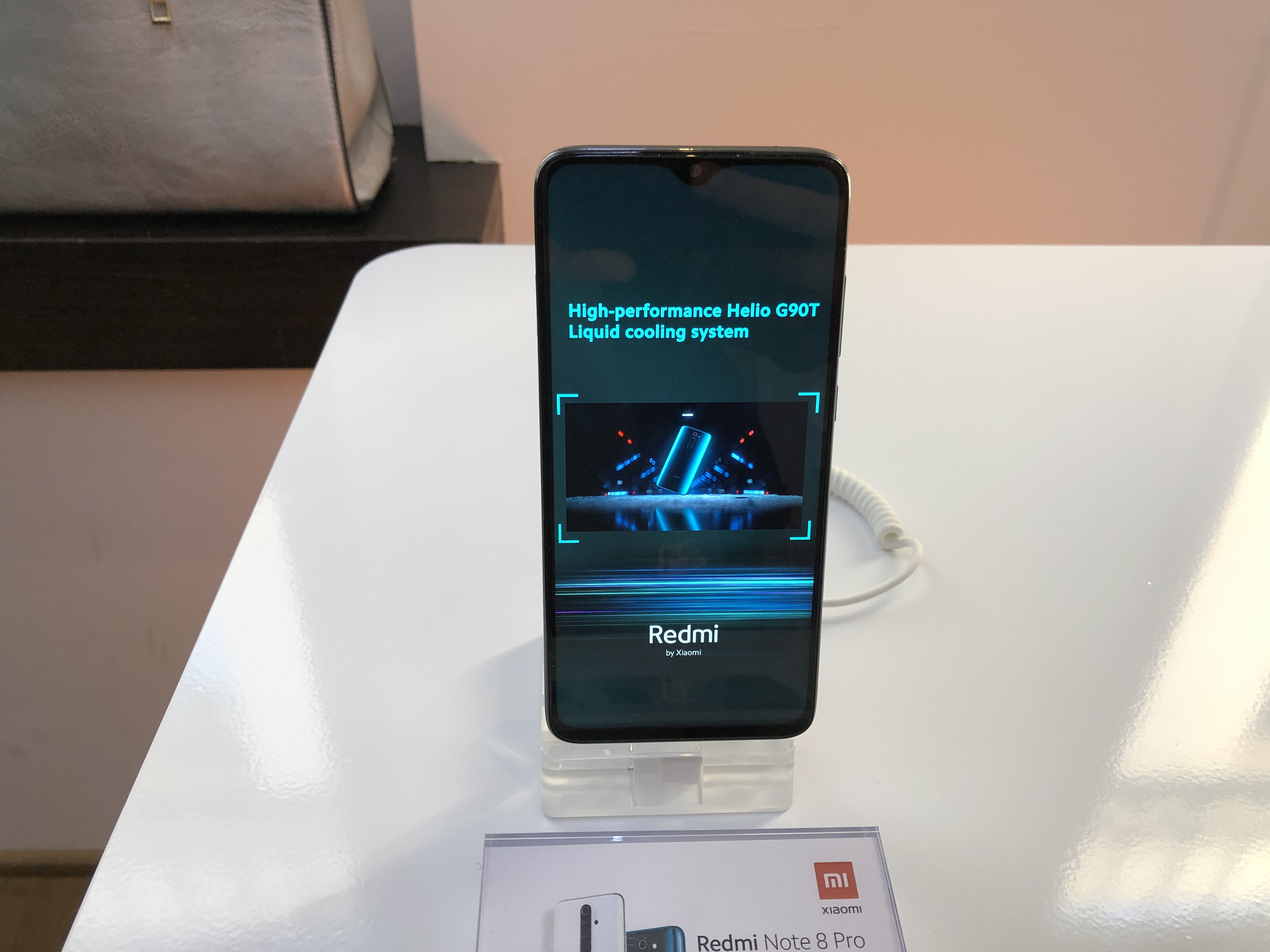 Galerie lansare Redmi Note 8 Pro