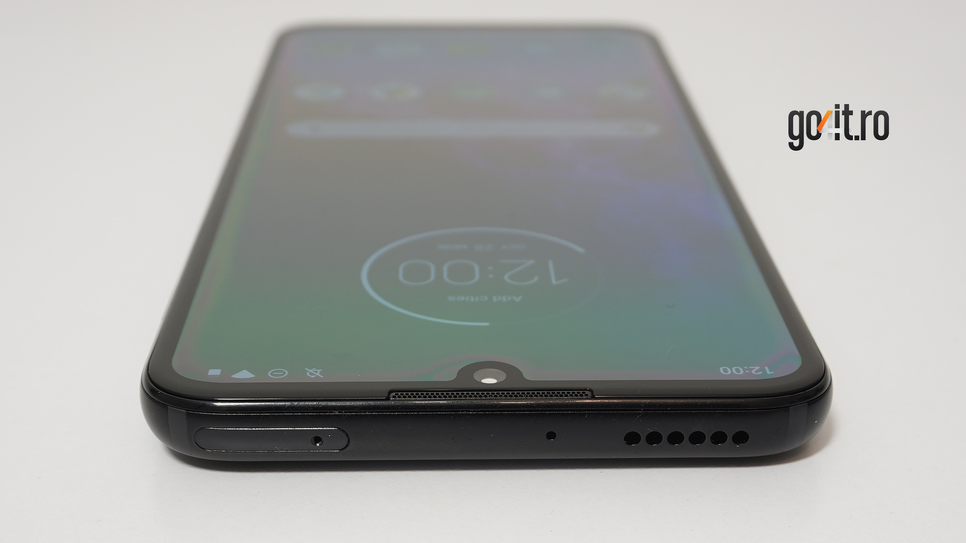 Motorola One Zoom