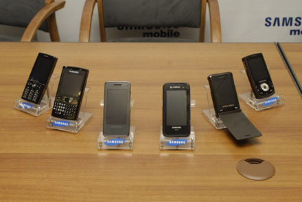 Samsung F490 şi P720, telefoane pentru începutul lui 2008