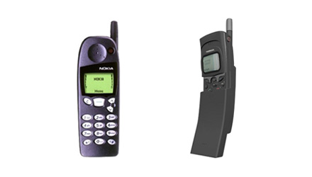 Telefonul românului şi telefonul lui Neo