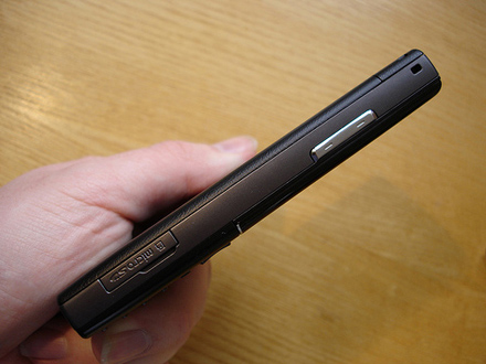 Samsung i550