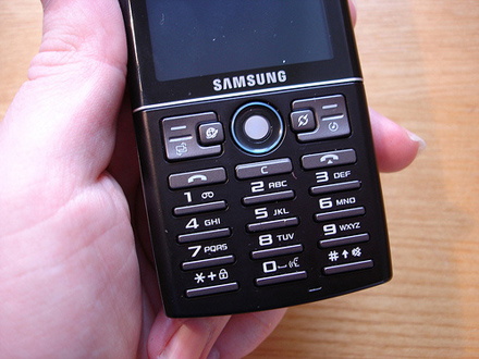 Samsung i550