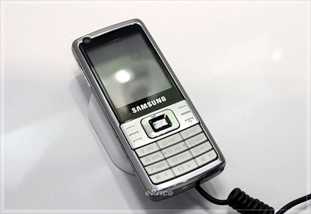 Samsung L700