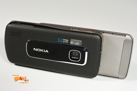 Nokia 6210 Navigator 