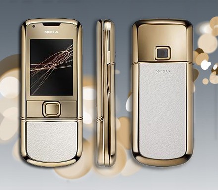 Nokia 8800 Gold Arte - un terminal de lux imbracat in aur Nokia 8800 Gold Arte - un terminal de lux imbracat in aur