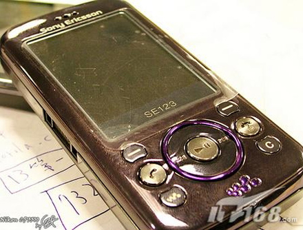 Sony Ericsson W395 Sony Ericsson W395