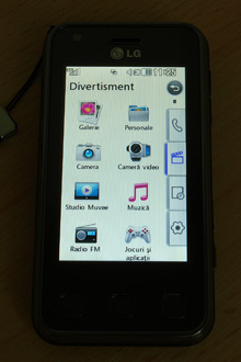 Meniu divertisment LG Renoir