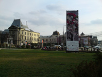 LG Renoir Photo Sample Outdoor