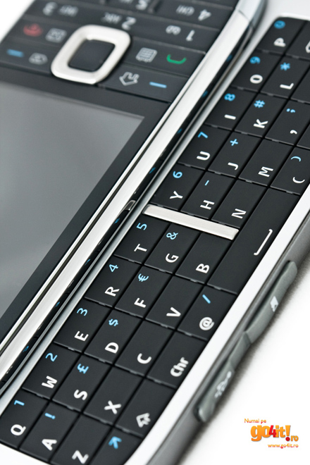 Nokia E75 
