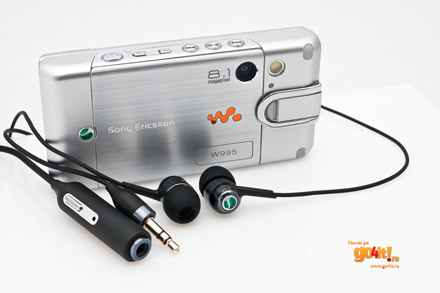 Sony Ericsson W995