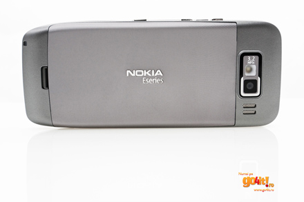 Nokia E52