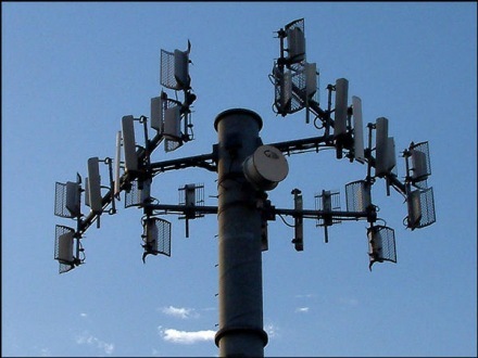 Suntem codaşi la acoperirea 3G Suntem codaşi la acoperirea 3G