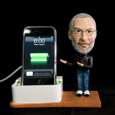 Steve Jobs ştia de problemele lui iPhone 4, înainte de lansare Steve Jobs ştia de problemele lui iPhone 4, înainte de lansare