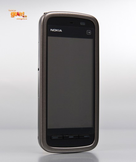 Nokia 5230 - un 5800 XpressMusic mai ieftin
