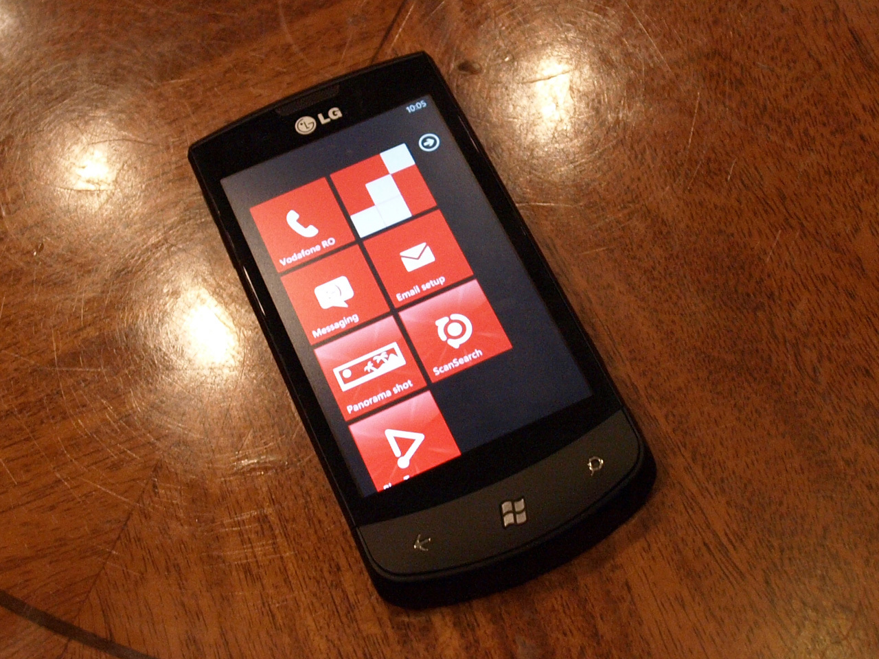 LG Optimus 7