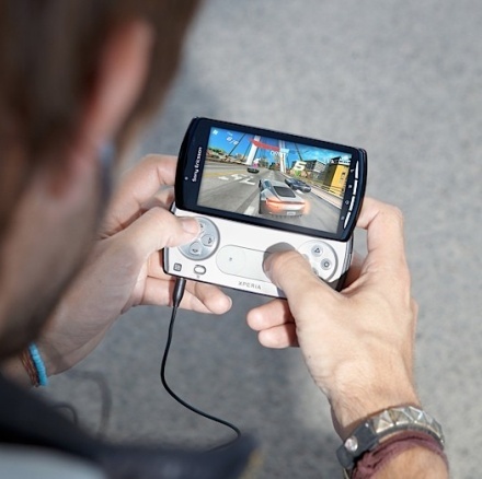 Sony Ericsson promite 50 de jocuri disponibile la intrare pe piaţă