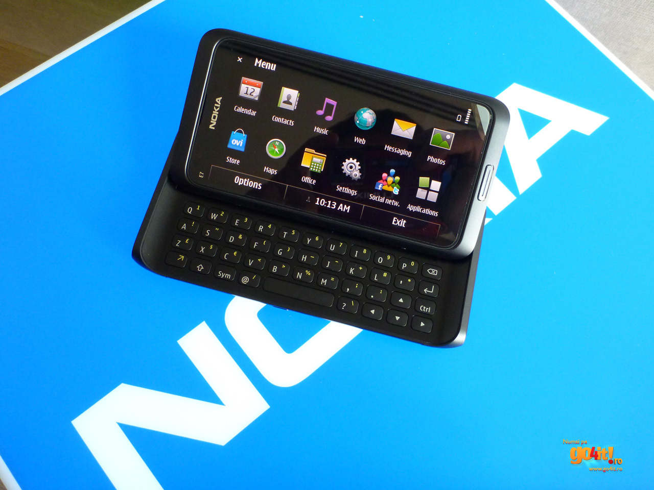 Nokia E7