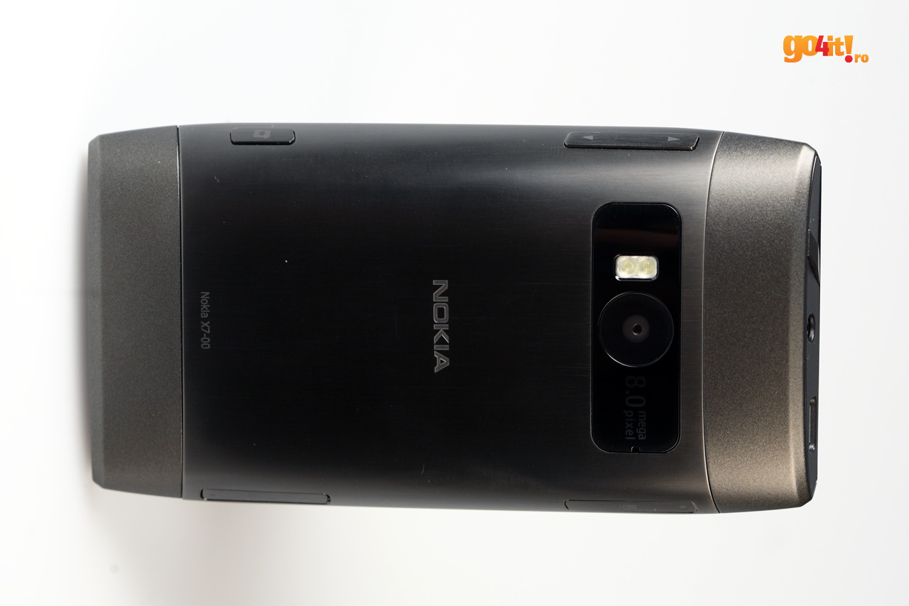 Nokia X7