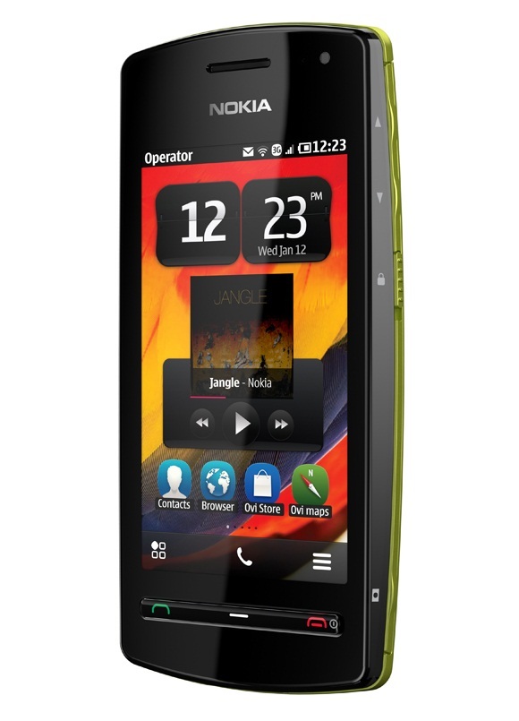 Nokia 600