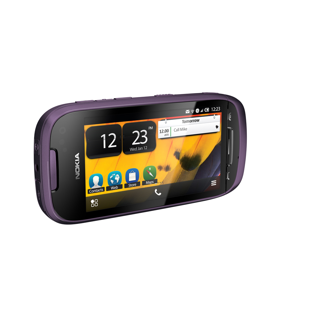 Nokia 701 - un C7 restilizat Nokia 701 - un C7 restilizat