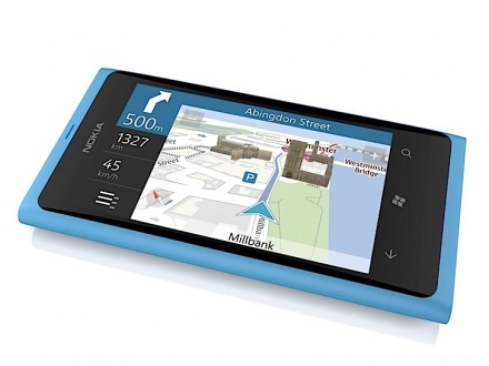 Nokia 800 cu Nokia Drive