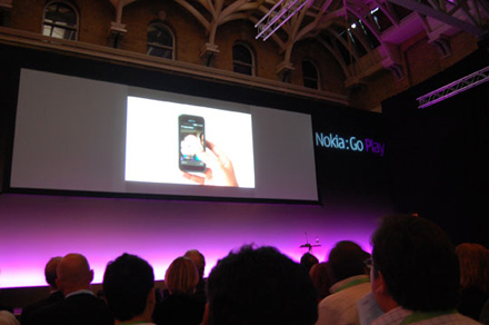 Nokia full-screen touch